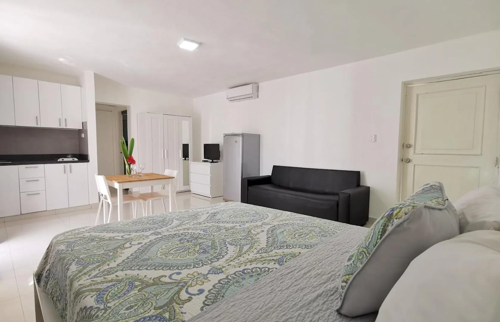 Fiesta Sol Caribe Suites 蓬塔卡纳 酒店
