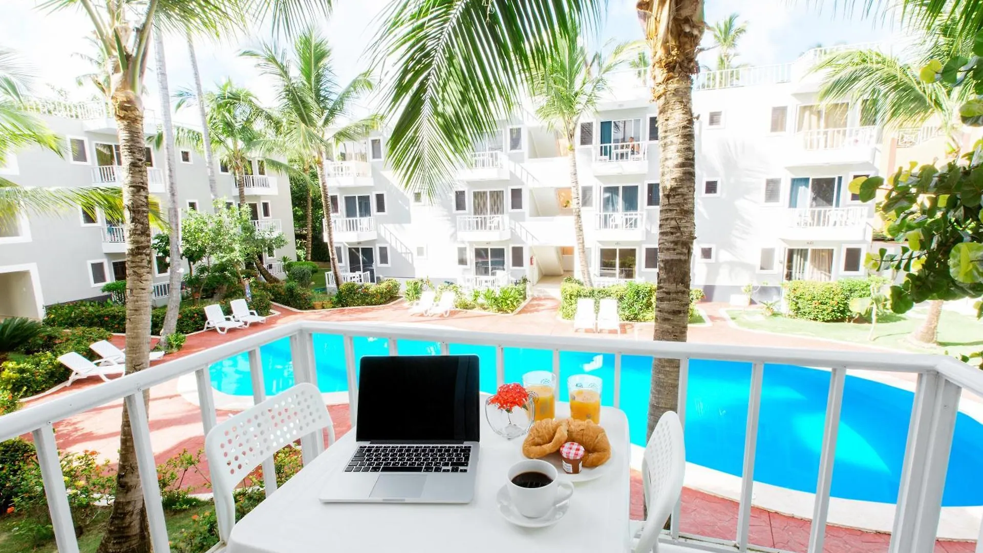 Fiesta Sol Caribe Suites 蓬塔卡纳 5*,